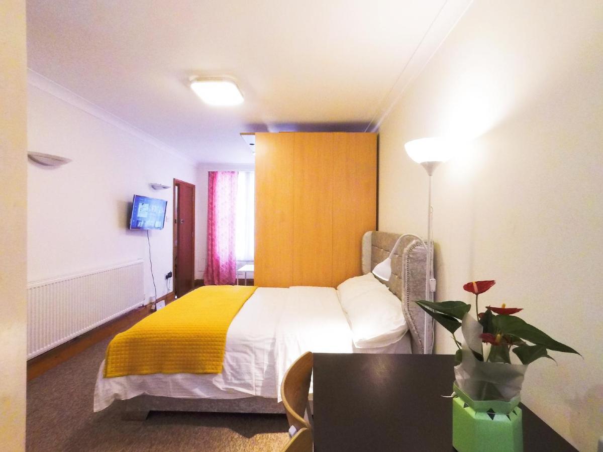 Apartmán Flat 1 At 6 Taunton Mews Londýn Exteriér fotografie